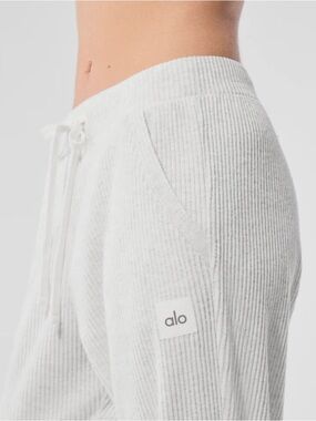 ALO Muse Ribbed Sweatpants Jogger Medium Heather White Limited 💎EUC Retail $118
